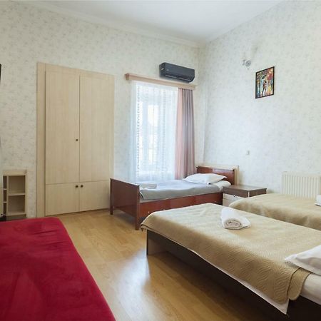 Guest House Ketrin Tbilisi ภายนอก รูปภาพ