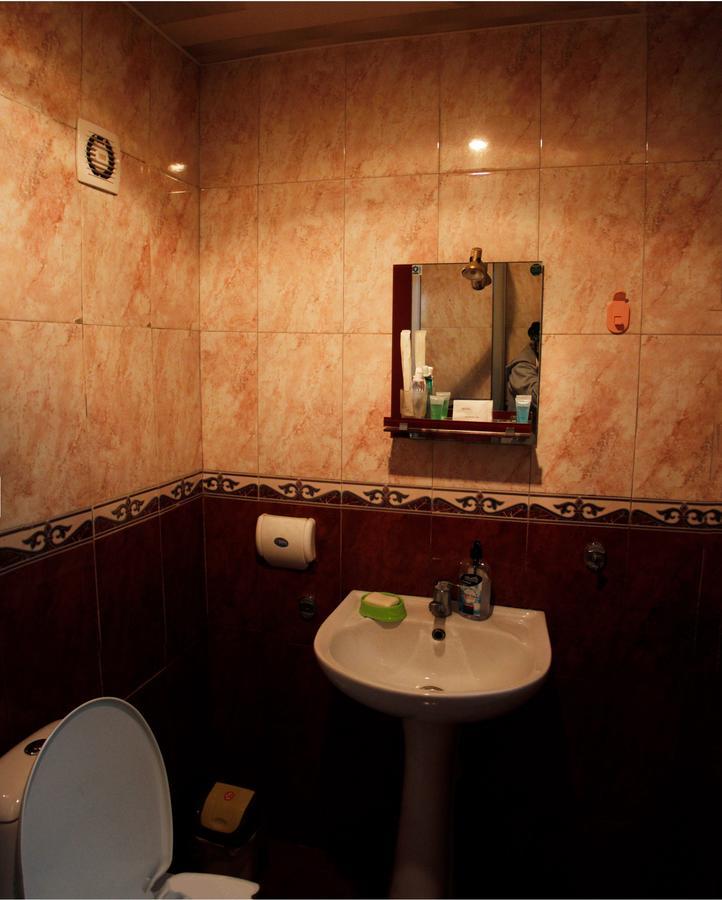 Guest House Ketrin Tbilisi ภายนอก รูปภาพ