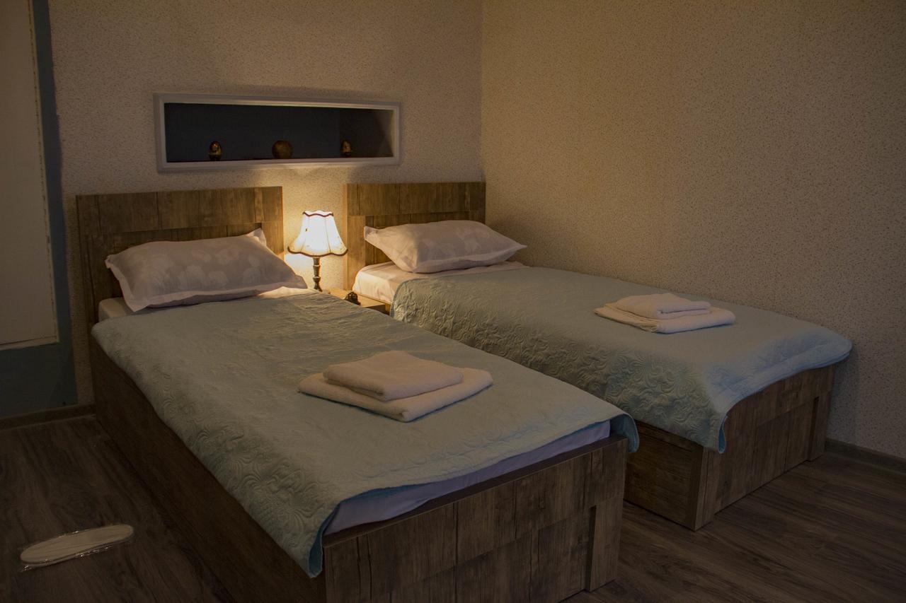 Guest House Ketrin Tbilisi ภายนอก รูปภาพ